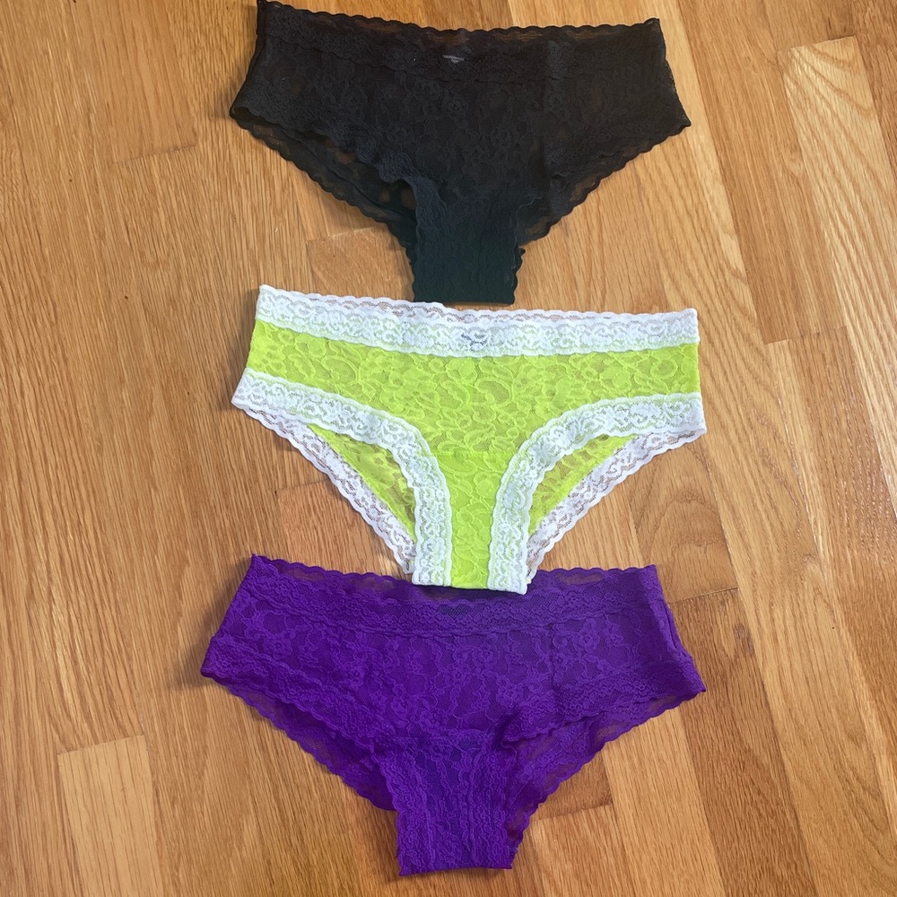 New without Tags Victoria’s Secret Lace Panties Underwear Cheeky Bikini
